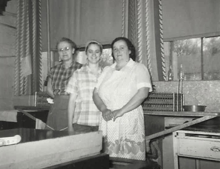 1952Cooks